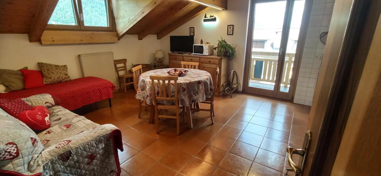 Mansarda A Carciato, Trilocale In Montagna Apartment Димаро Екстериор снимка